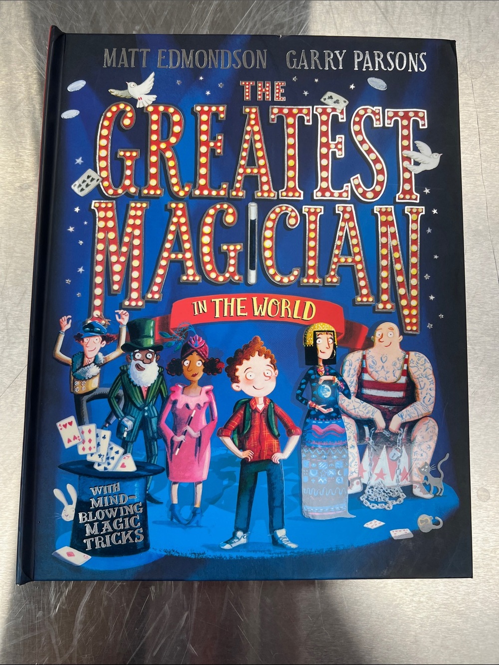 "The Greatest Magician in the World" - Kane Miller Blue Kids Magic Book